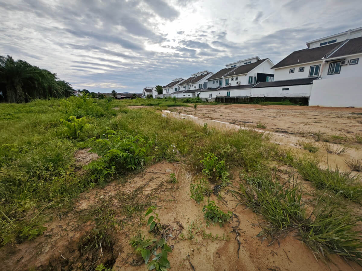 residential-soil-erosion soil erosion on sandy soil